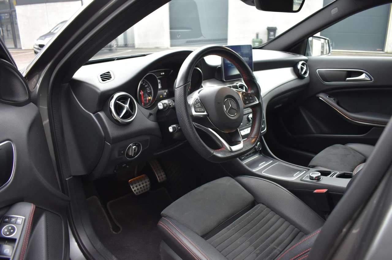 Mercedes-Benz GLA 180  Business Solution AMG (EU6.2)