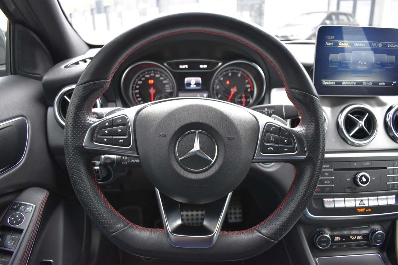 Mercedes-Benz GLA 180  Business Solution AMG (EU6.2)