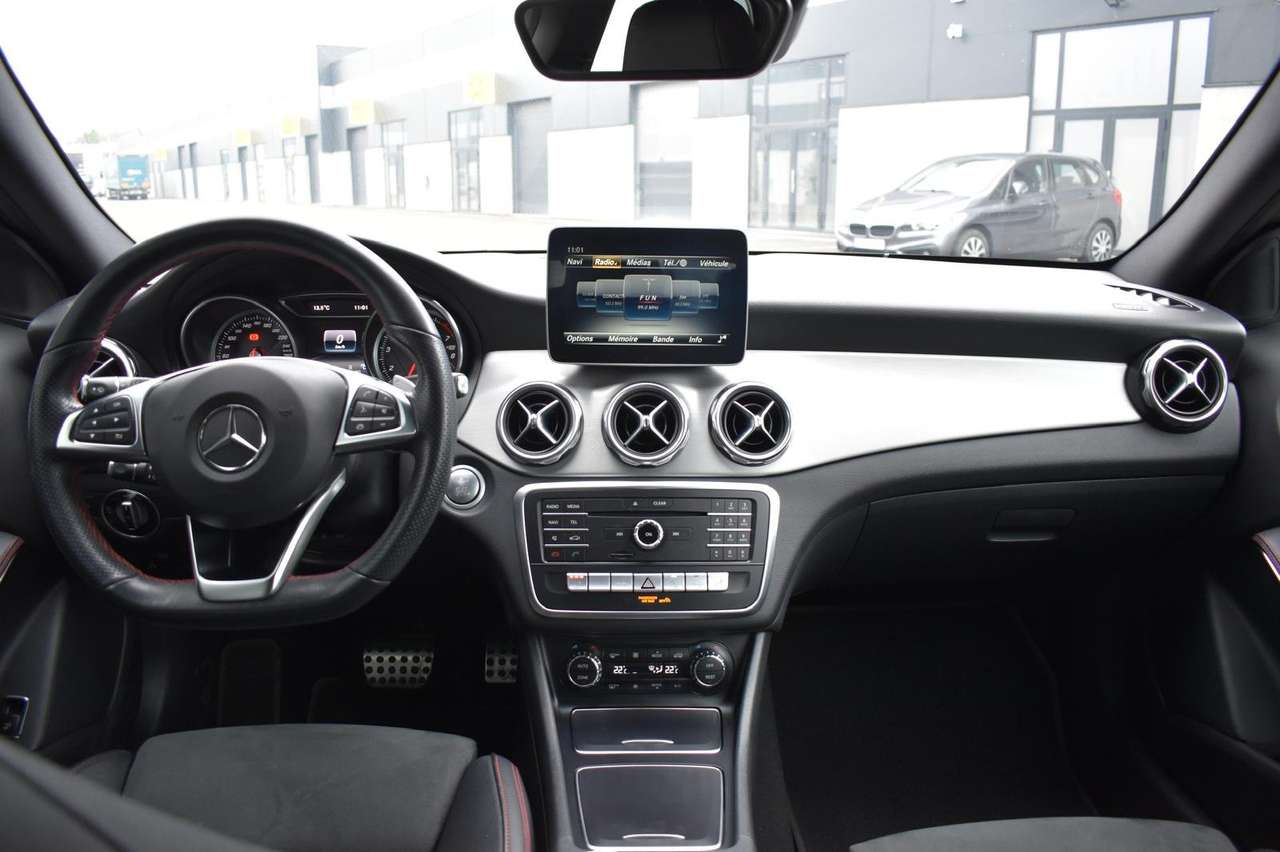 Mercedes-Benz GLA 180  Business Solution AMG (EU6.2)