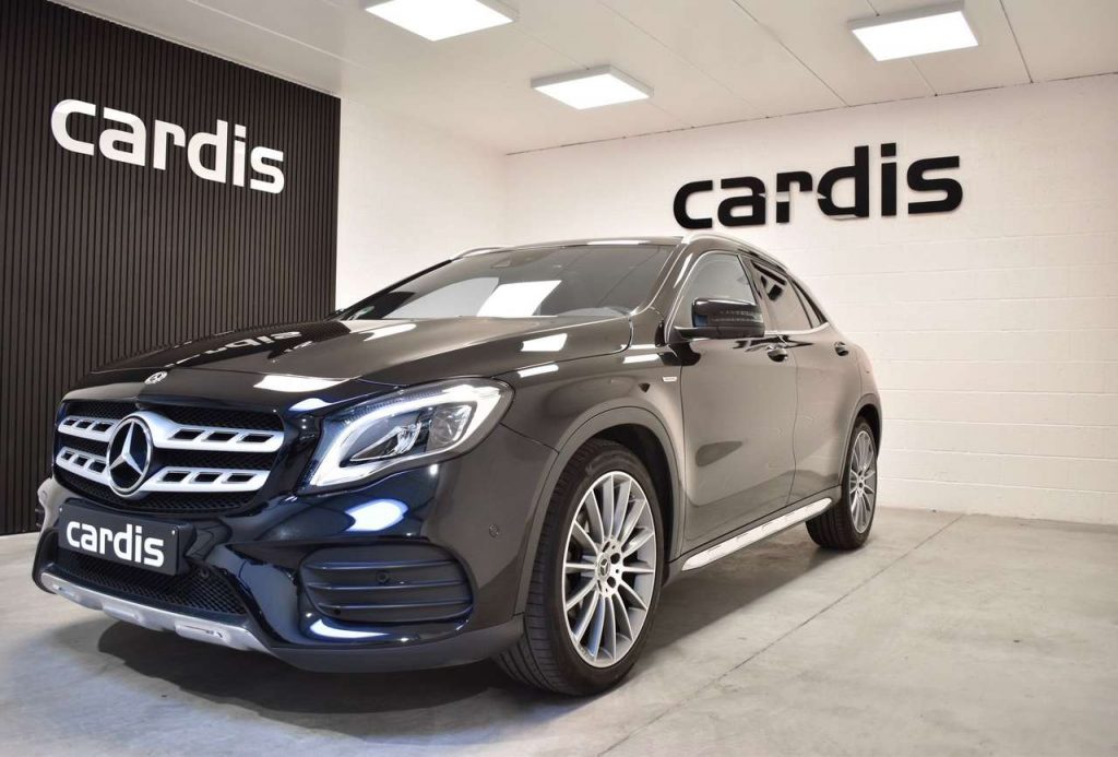 Mercedes-Benz GLA 200  Business Solution AMG *FULL OPTION*