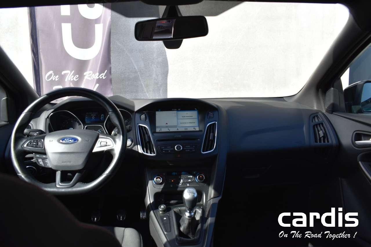 Ford Focus  Focus 1.0 EcoBoost ST Line