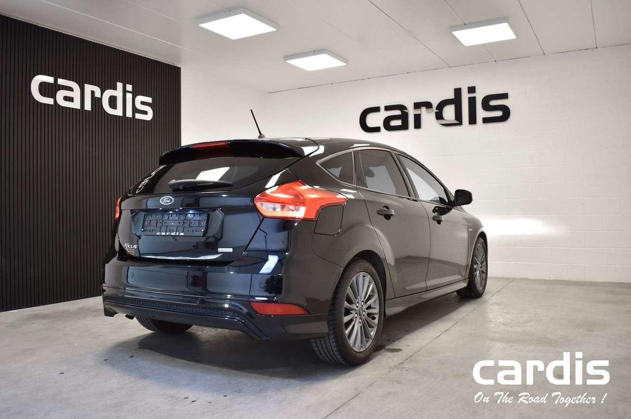 Ford Focus  Focus 1.0 EcoBoost ST Line