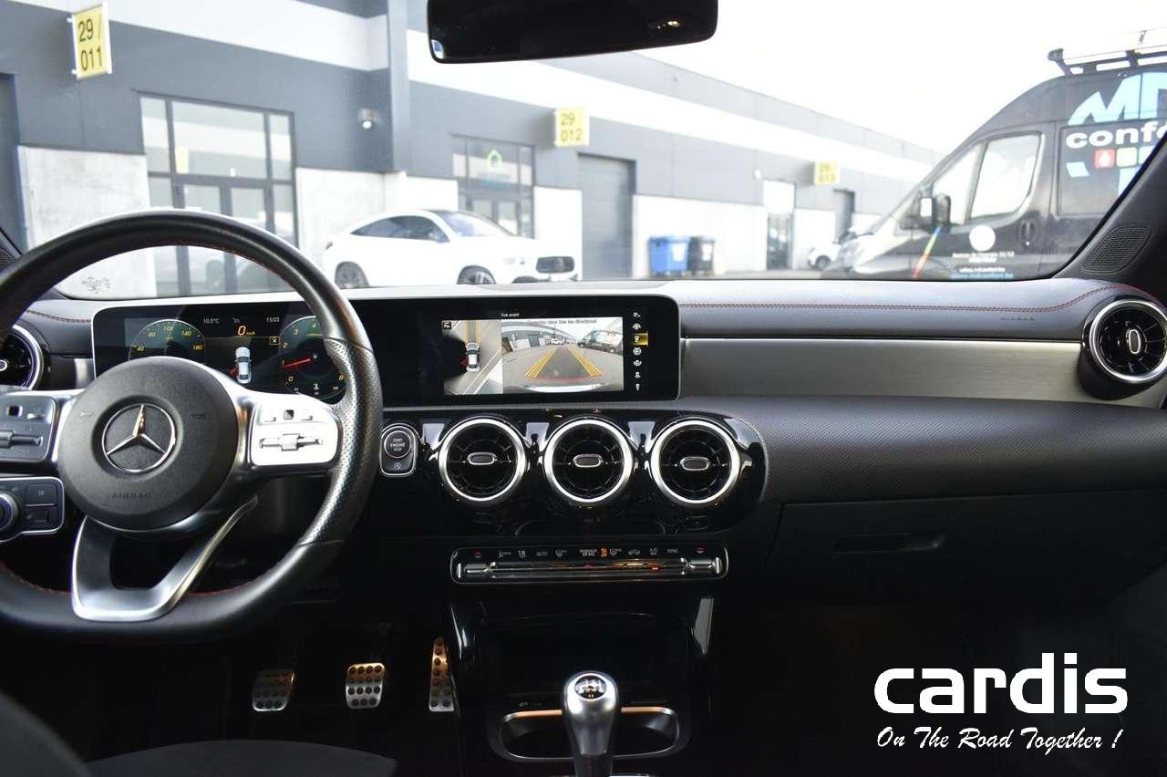 Mercedes-Benz CLA 180  CLA 180 AMG Business Solution