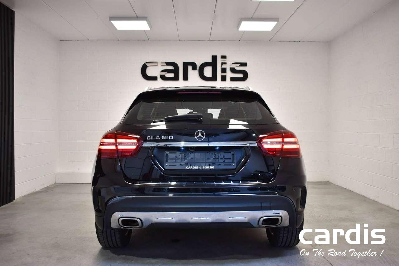 Mercedes-Benz GLA 180  GLA 180 Business Solution AMG (EU6.2)